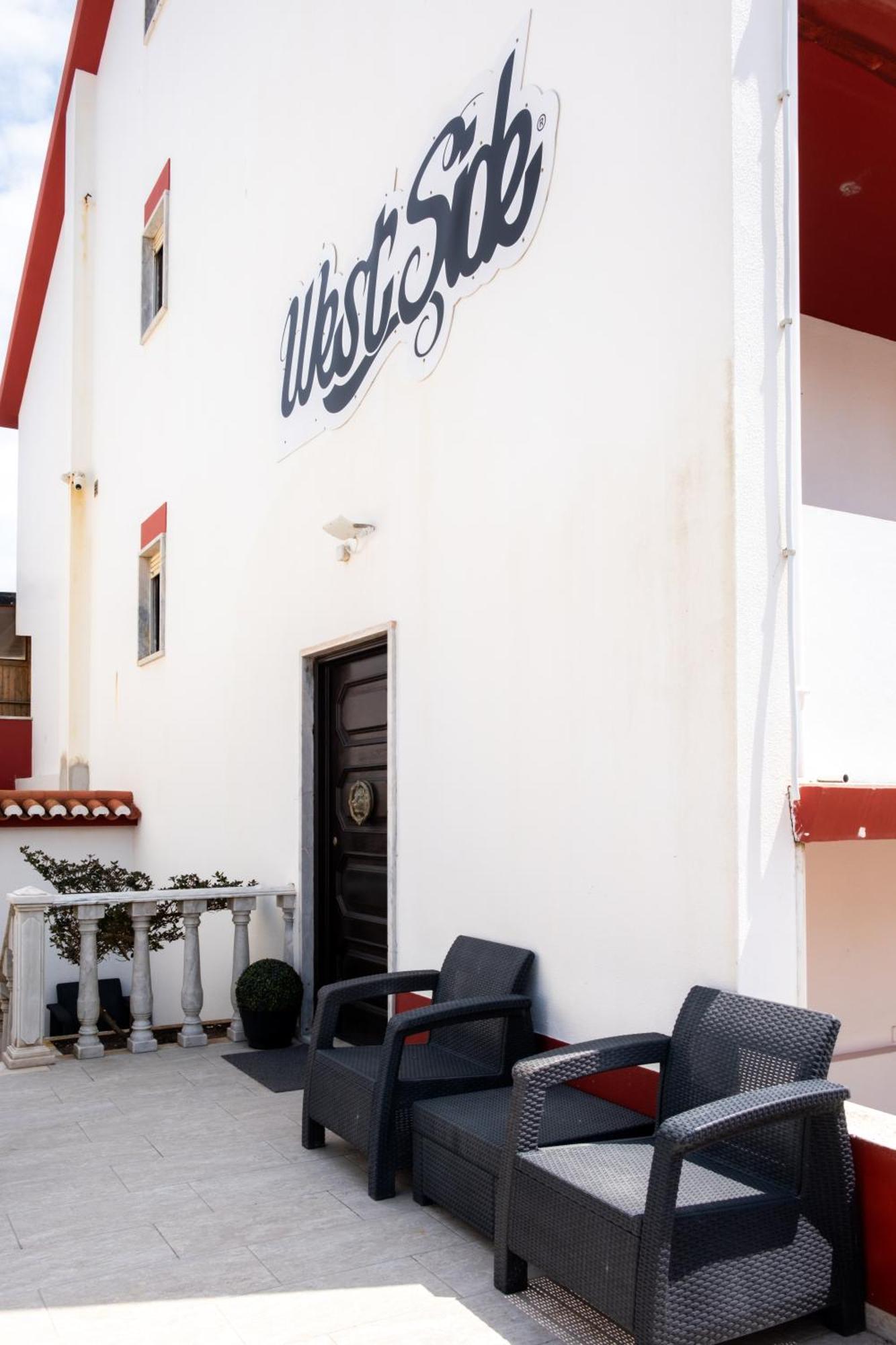 West Side Guesthouse Peniche Bagian luar foto