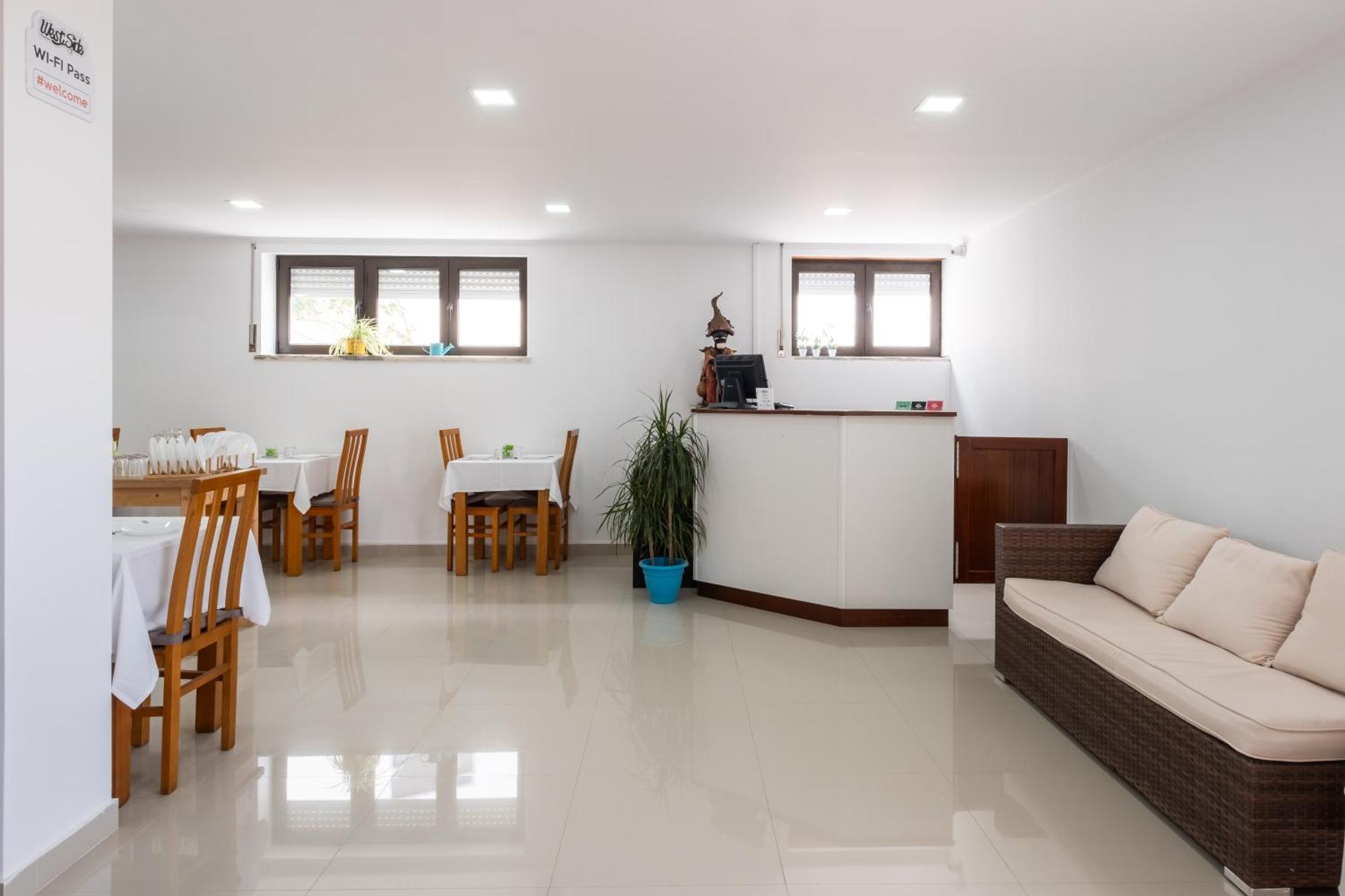 West Side Guesthouse Peniche Bagian luar foto