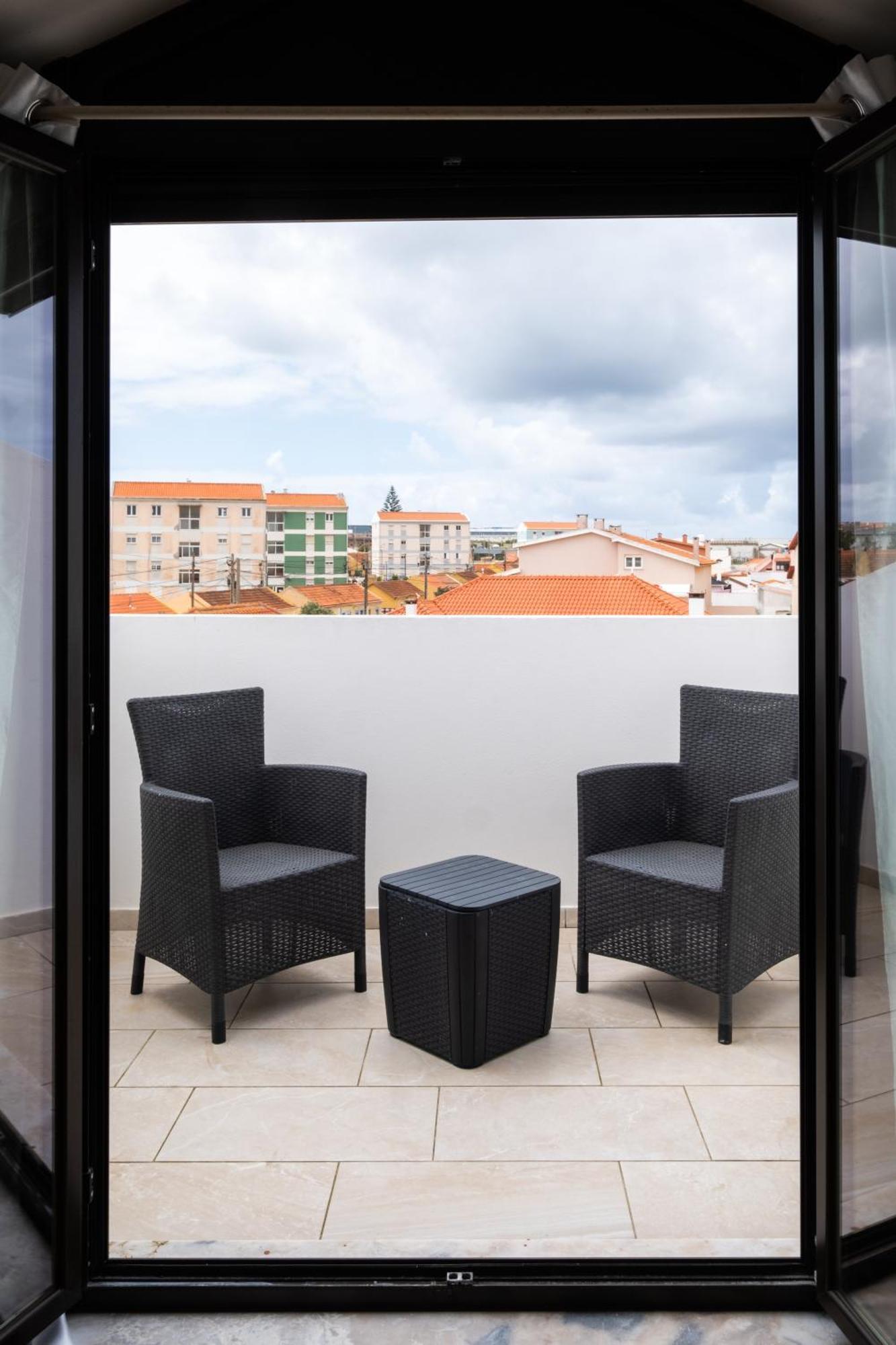West Side Guesthouse Peniche Bagian luar foto
